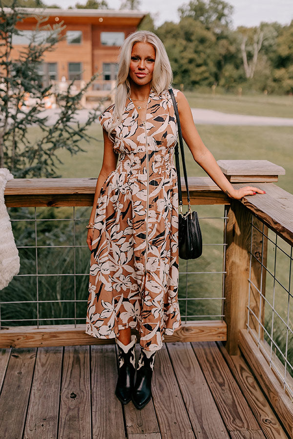 Winery Welcome Floral Midi in Camel M / Camel Winery Welcome Floral Midi in Camel M / Camel
