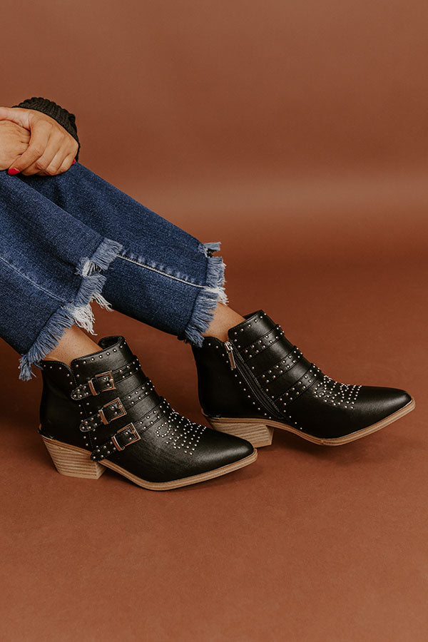 The Amazing Faux Leather Booties in Black 8.0 / Black The Amazing Faux Leather Booties in Black 8.0 / Black
