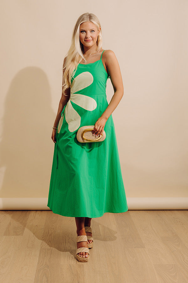 Floral Daydream Cut Out Midi Dress in Green M / Green Floral Daydream Cut Out Midi Dress in Green M / Green