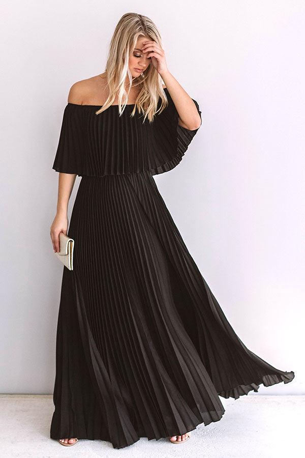 Gala Glam Pleated Maxi Dress in Black Gala Glam Pleated Maxi Dress in Black