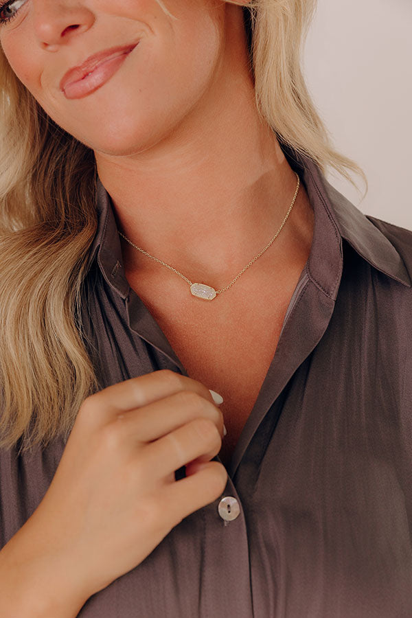 Kendra Scott Elisa Gold Pendant Necklace in Iridescent Drusy