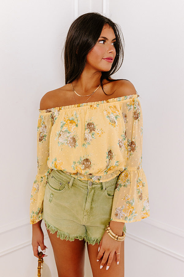 Weekend Oasis Floral Crop Top