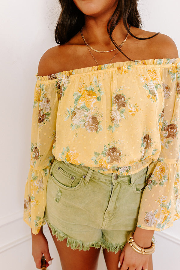 Weekend Oasis Floral Crop Top