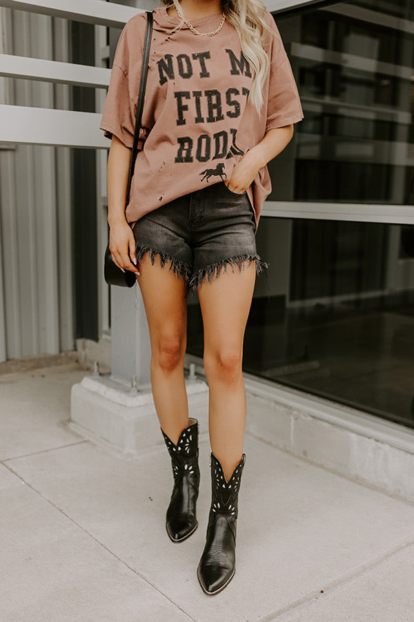 Risen The Bolton High Waist Frayed Shorts In Vintage Black Image - 5