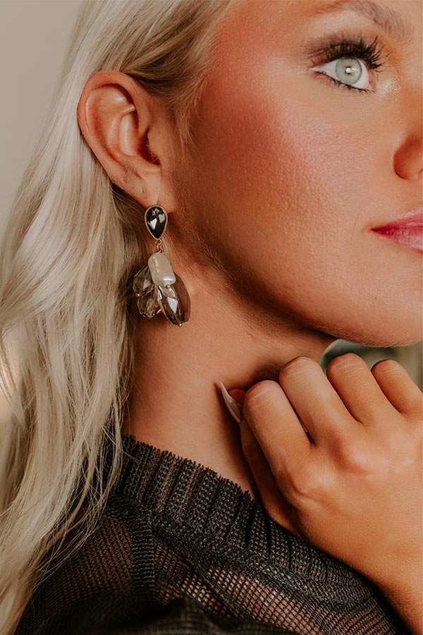 Runway Reverie Earrings In Grey