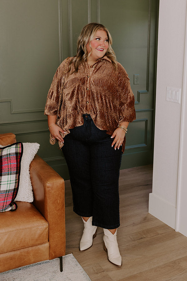 Roman Holiday Velvet Top In Brown Curves