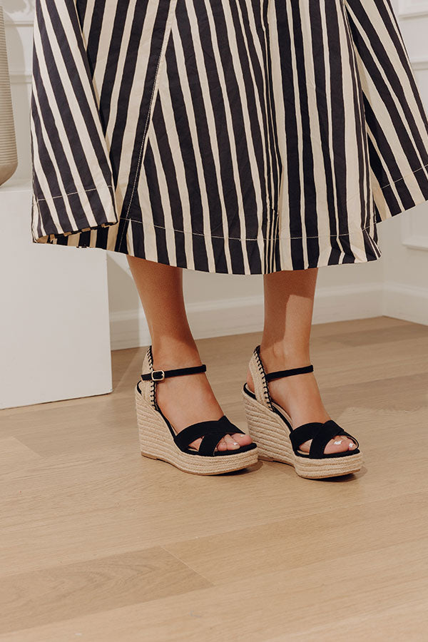 The Lucero Wedge in Black