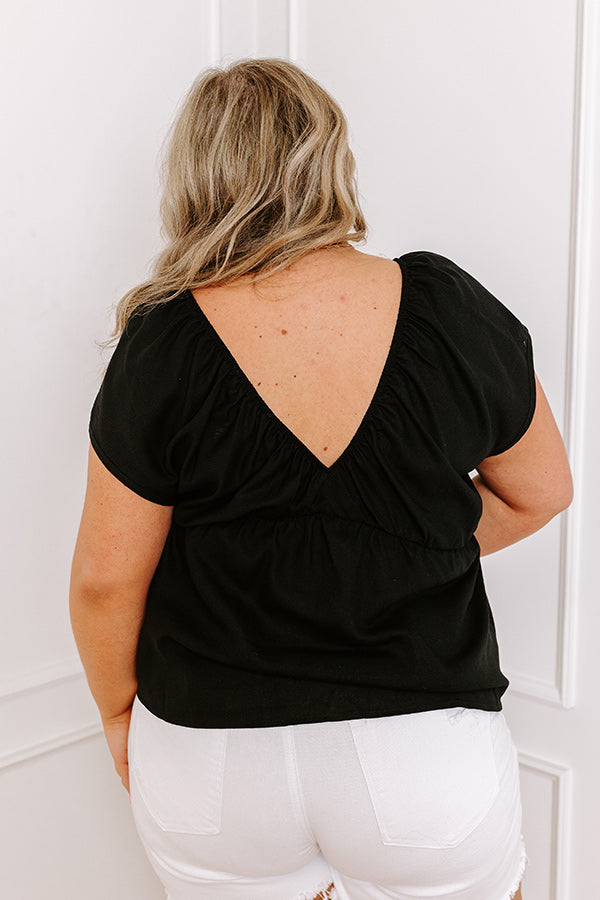 Caught Crushing Linen-Blend Top in Black Curves