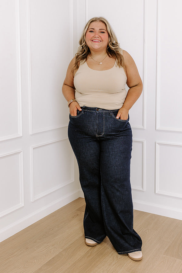 Easily Styled Seamless Tank in Beige Curves   