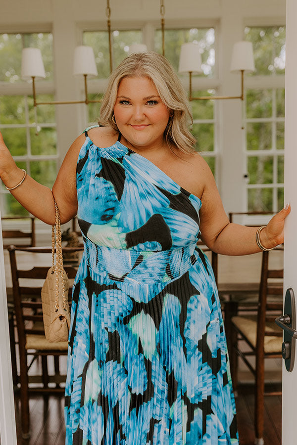 Moonlit Stroll Pleated Midi Curves Image - 2