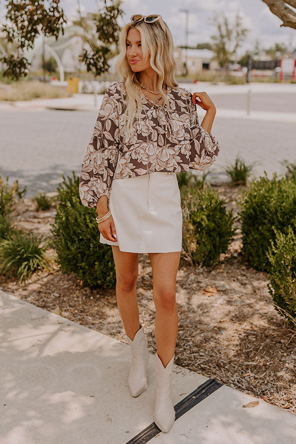 Courtyard Dreaming Floral Top in Espresso