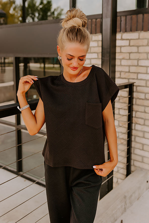 Cue The Cozy Shift Top in Black