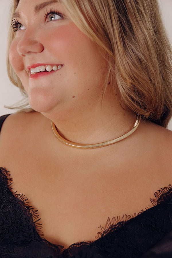 Cue The Chic Necklace in Gold Image - 1