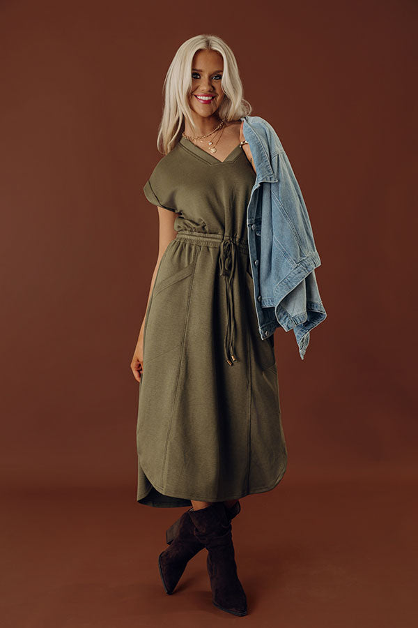Madison Avenue Stroll Midi in Olive Image - 1