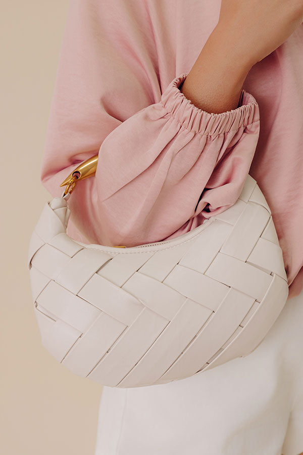 Easy To Style Faux Leather Woven Purse in Ivory