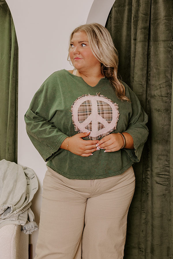 Peace And Love Vintage Wash Tee in Hunter Green Curves