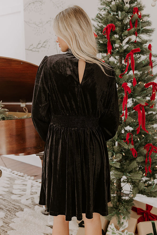 Holiday Social Velvet Mini Dress in Black