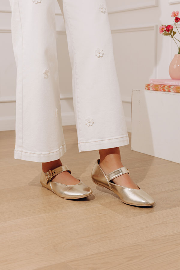 The Livvy Metallic Flat in Gold