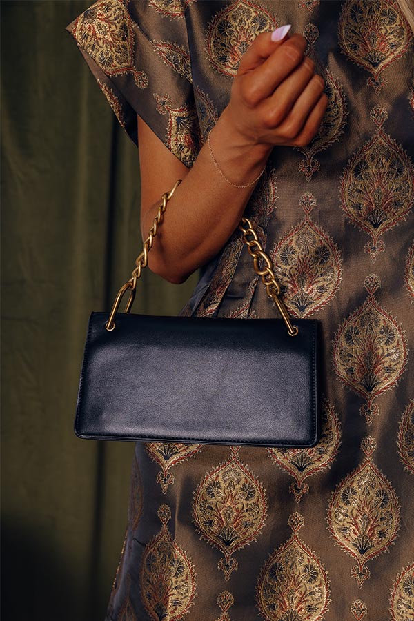 Happy Hour Meetup Faux Leather Purse in Black