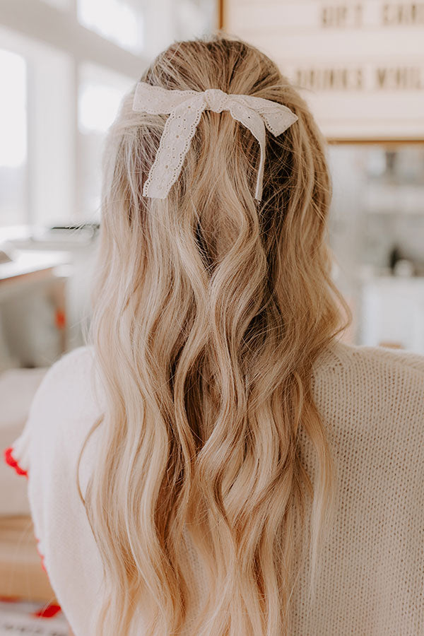 Bows And Kisses Eyelet Bow Hair Clip in Ivory