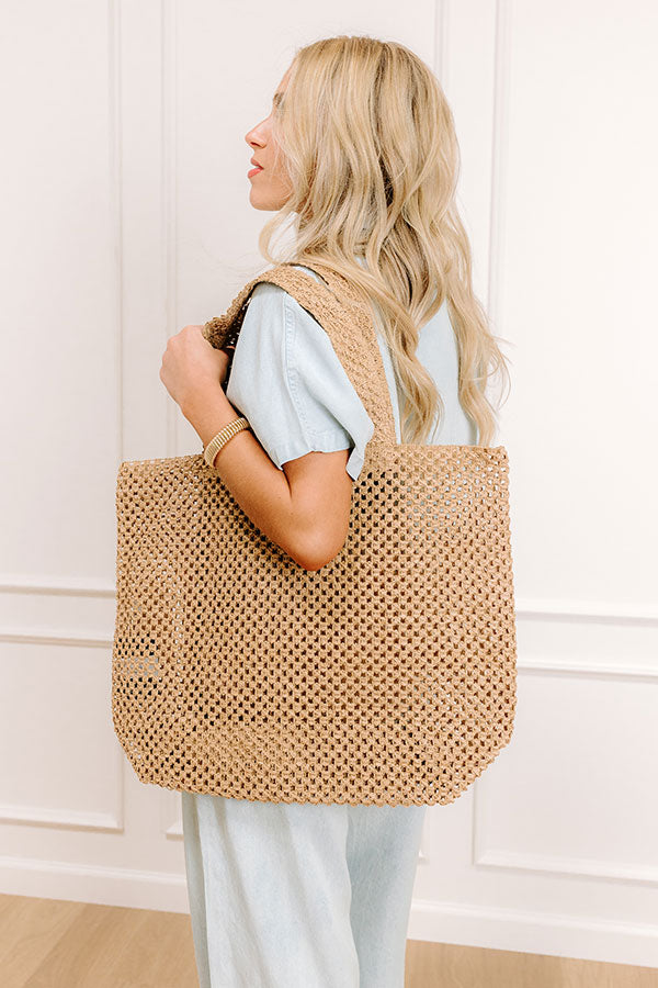 Beachy Vibes Raffia Crochet Tote in Brown