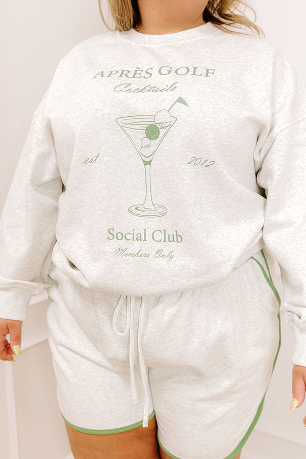 Apres Golf Cocktails Graphic Sweatshirt Curves