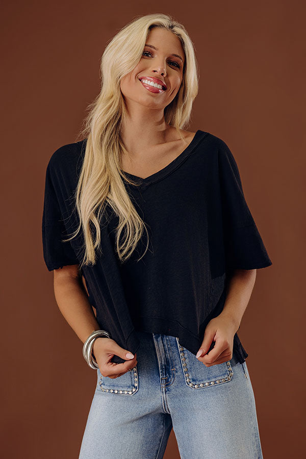 Keeping It Casual Heathered Tee in Black Image - 2