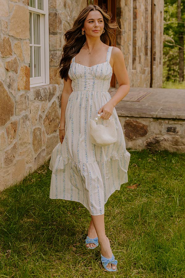 Countryside Cutie Floral Midi Dress in Sky Blue Image - 5