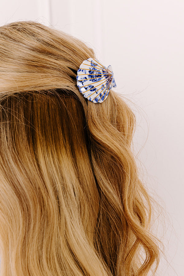 Collecting Seashells Hair Claw Clip in Blue