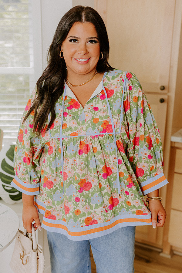 Dahlia Daydream Floral Top Curves Image 1