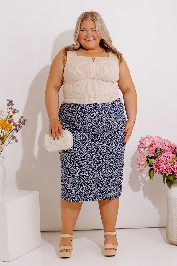 Skyline Views Ribbed Top Curves Image - 4