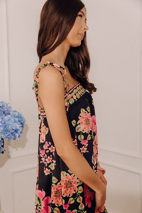 Capri Villa Floral Maxi Dress in Black Image - 4