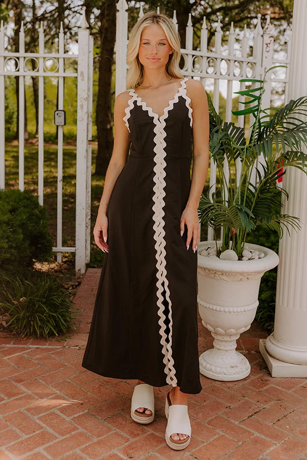 Cosmopolitan Chic Midi Dress L / Black Cosmopolitan Chic Midi Dress L / Black