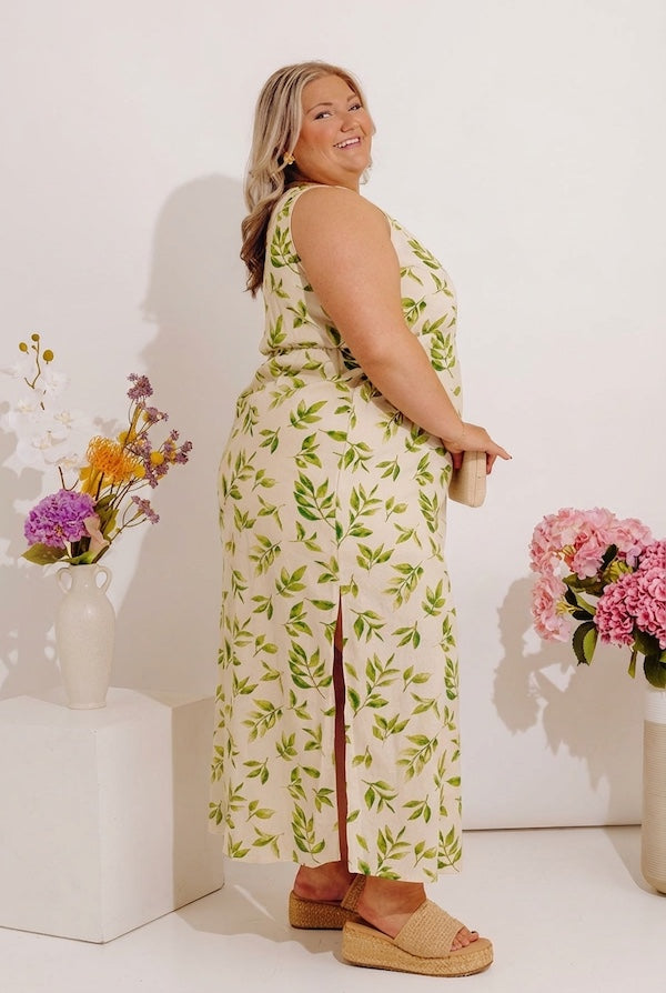 Ivy Brunch Linen-Blend Midi Dress Curves Image - 2