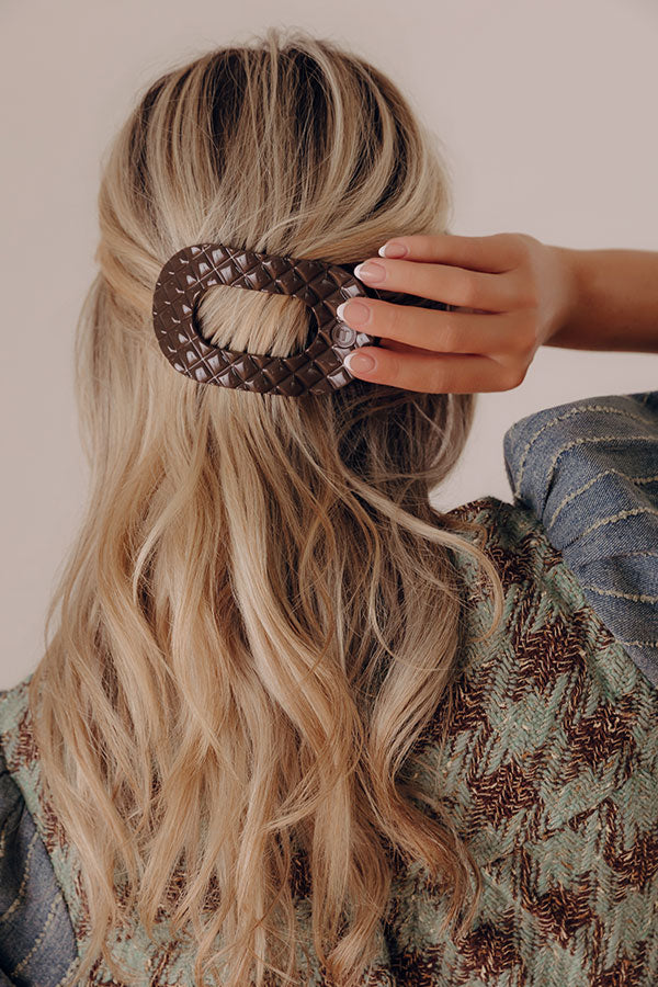 Quilted Medium Round Hair Claw Clip in Dark Taupe