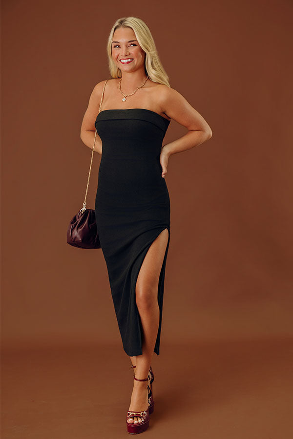 Rooftop Soiree Velvet Midi Dress in Black Image - 2