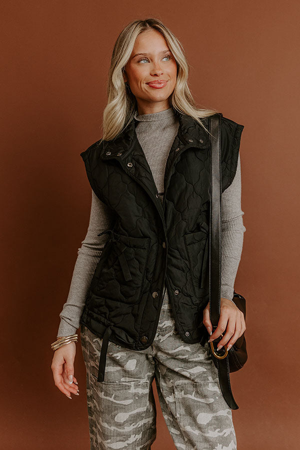 Cabin Mornings Quilted Vest in Black Image - 4