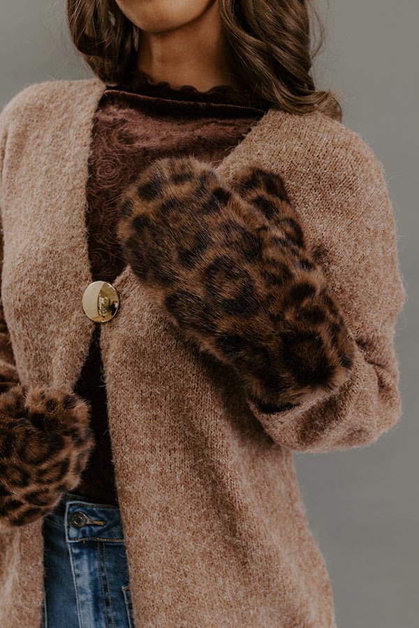 Leopard Luxe Faux Fur Mittens in Mocha