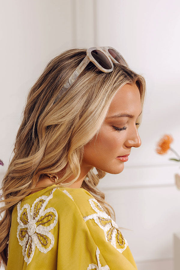 FREYRS Voyager Oversized Aviator Sunglasses Image - 2