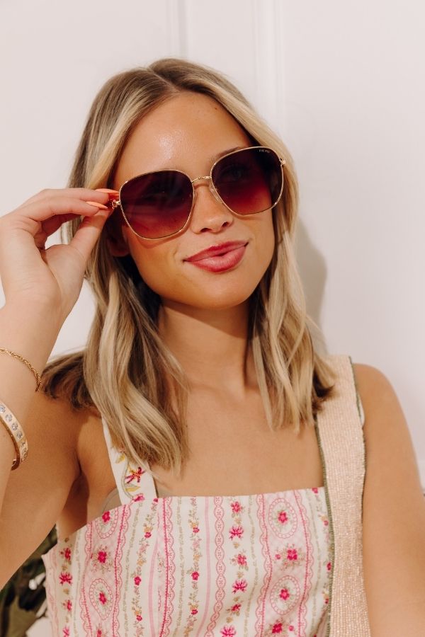 FREYRS Lea Round Sunglasses in Brown Image - 1