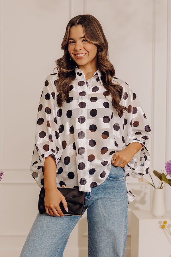 Right On Cue Button Up Top