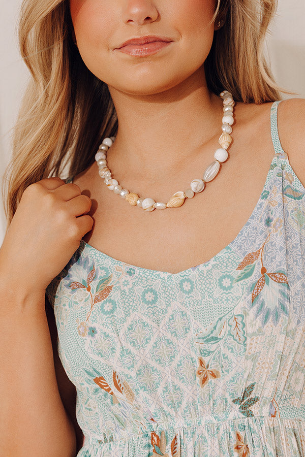 Oceanlight Chic Necklace in Beige