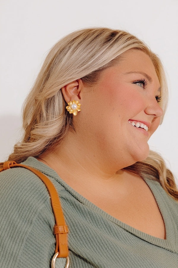 Susan Shaw Marigold Pearl Stud Earrings Image - 1