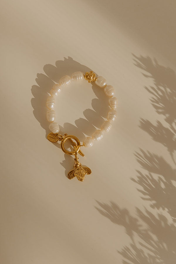 Susan Shaw Honey Bee Pearl Bracelet Image - 1