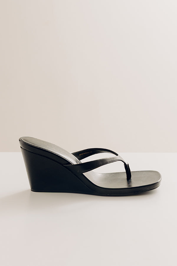 Murphy Faux Leather Wedge in Black Image - 2