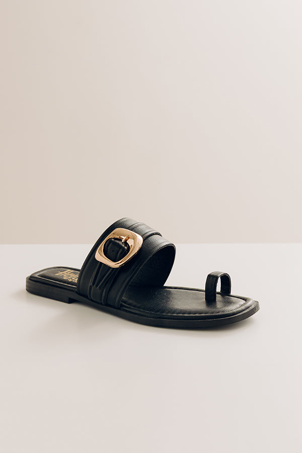 Yummy Faux Leather Sandal in Black Image - 2
