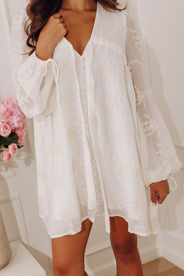 Chic Sweetheart Embroidered Mini Dress in White Image - 2