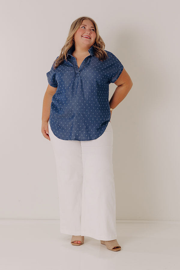 Easy Does It Chambray Top Curves Image - 4