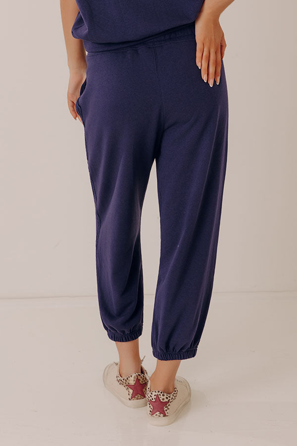 Casual Ease Midrise Cropped Joggers in Navy Image - 5