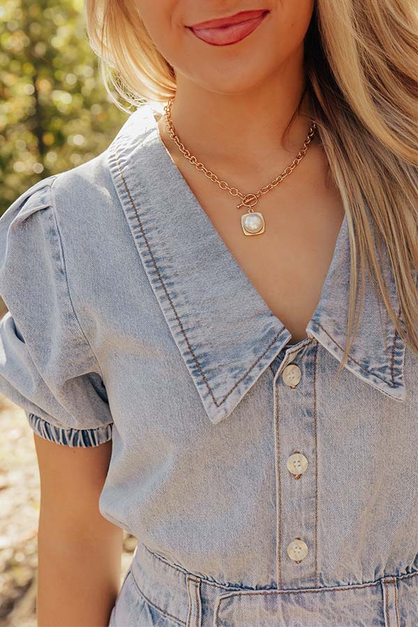 Caught Your Glance Necklace in Pearl Image - 1